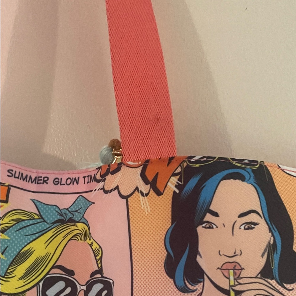 Estee Lauder Pink and Orange Comic Print Tote - Picture 8 of 9